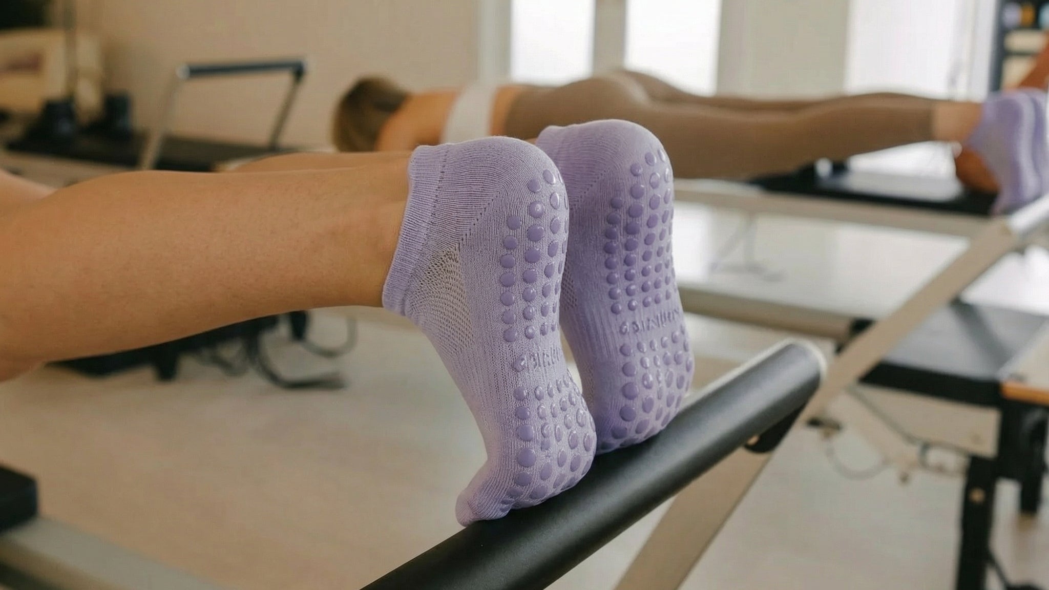 Måste man ha strumpor på reformer pilates? (Allt om hygien och säkerhet)