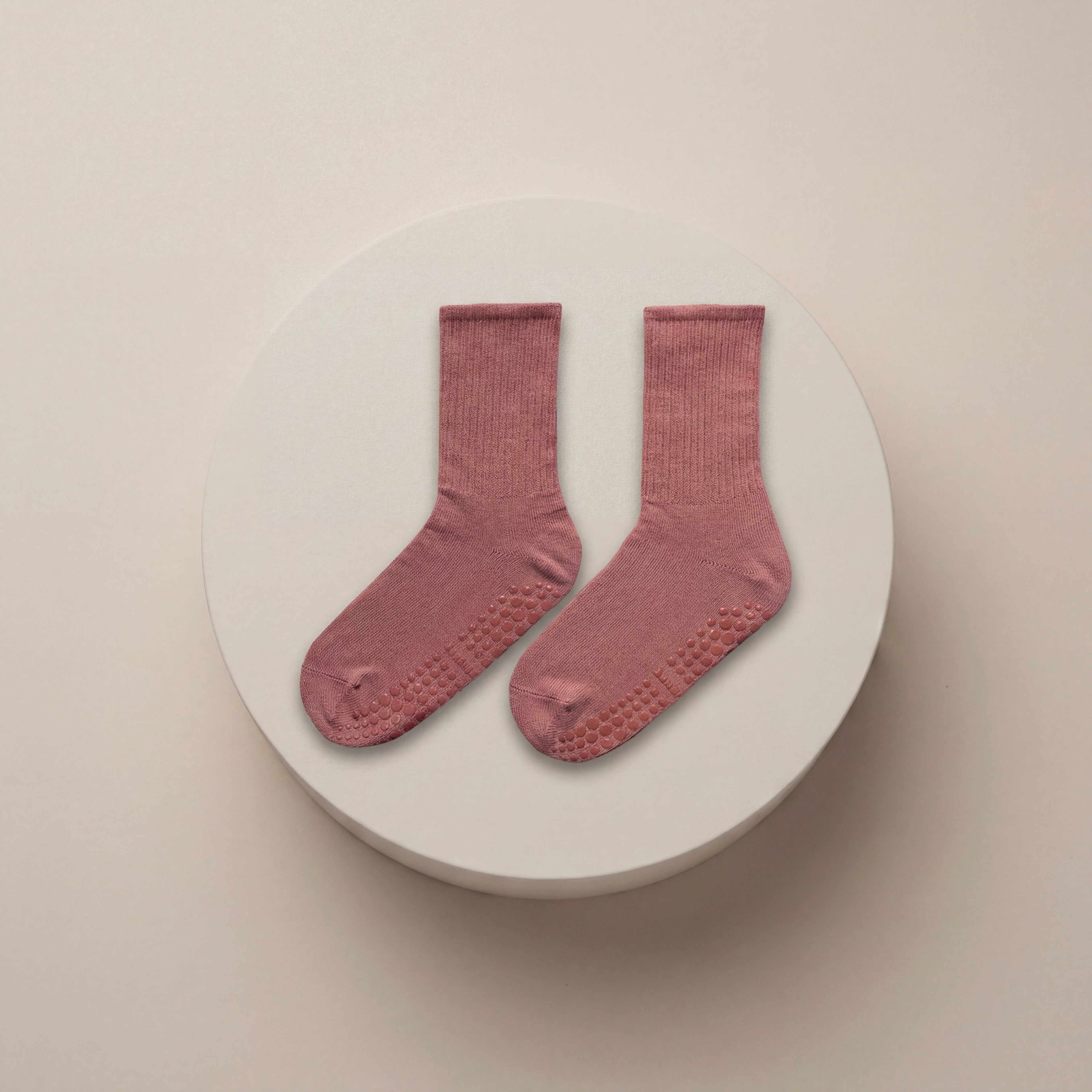 POINT︱ Pilates Grip Socks